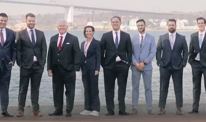 L'équipe de Mike Murphy Law Group sur le front de mer de Halifax
