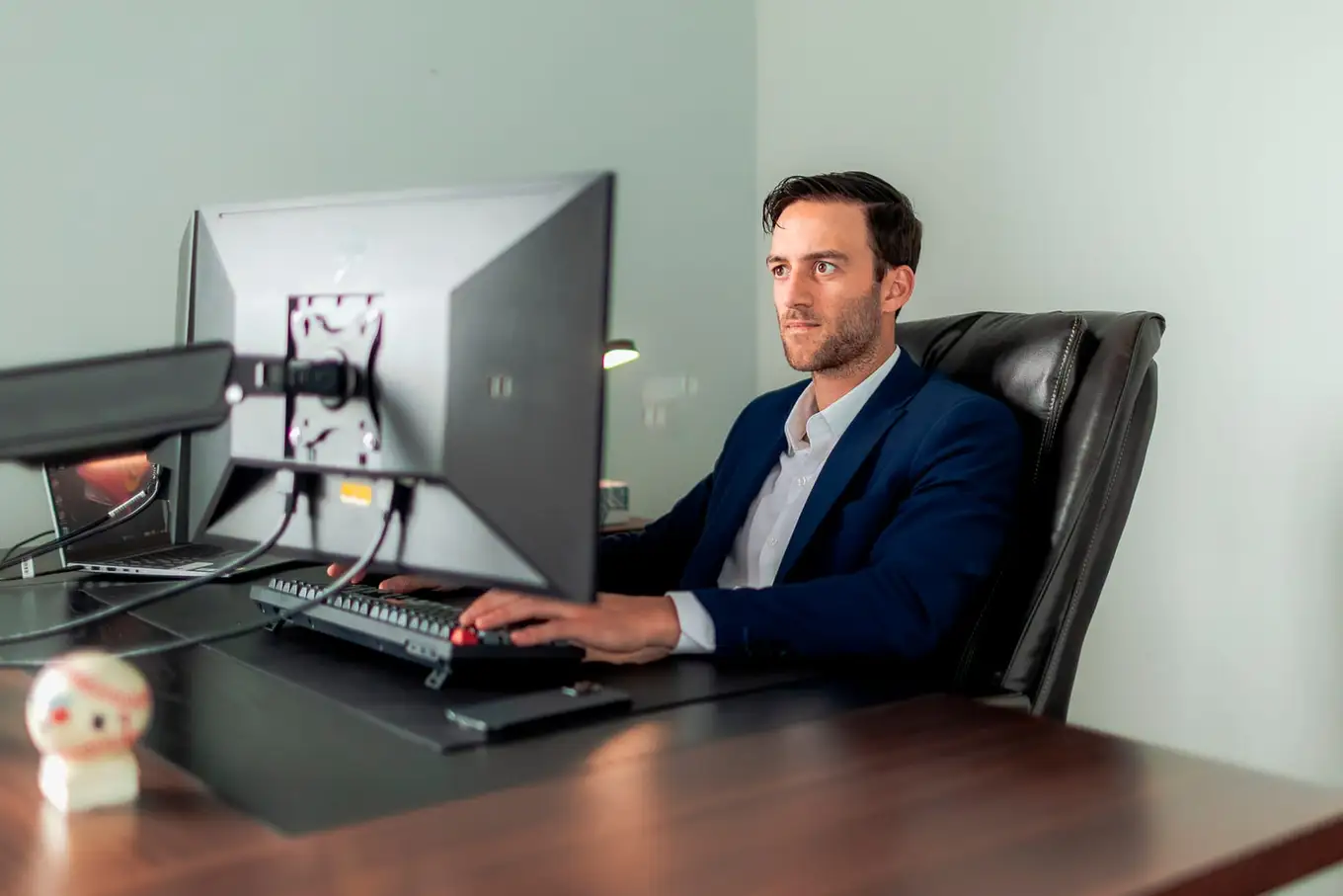 Un poste de travail au bureau de Moncton du cabinet